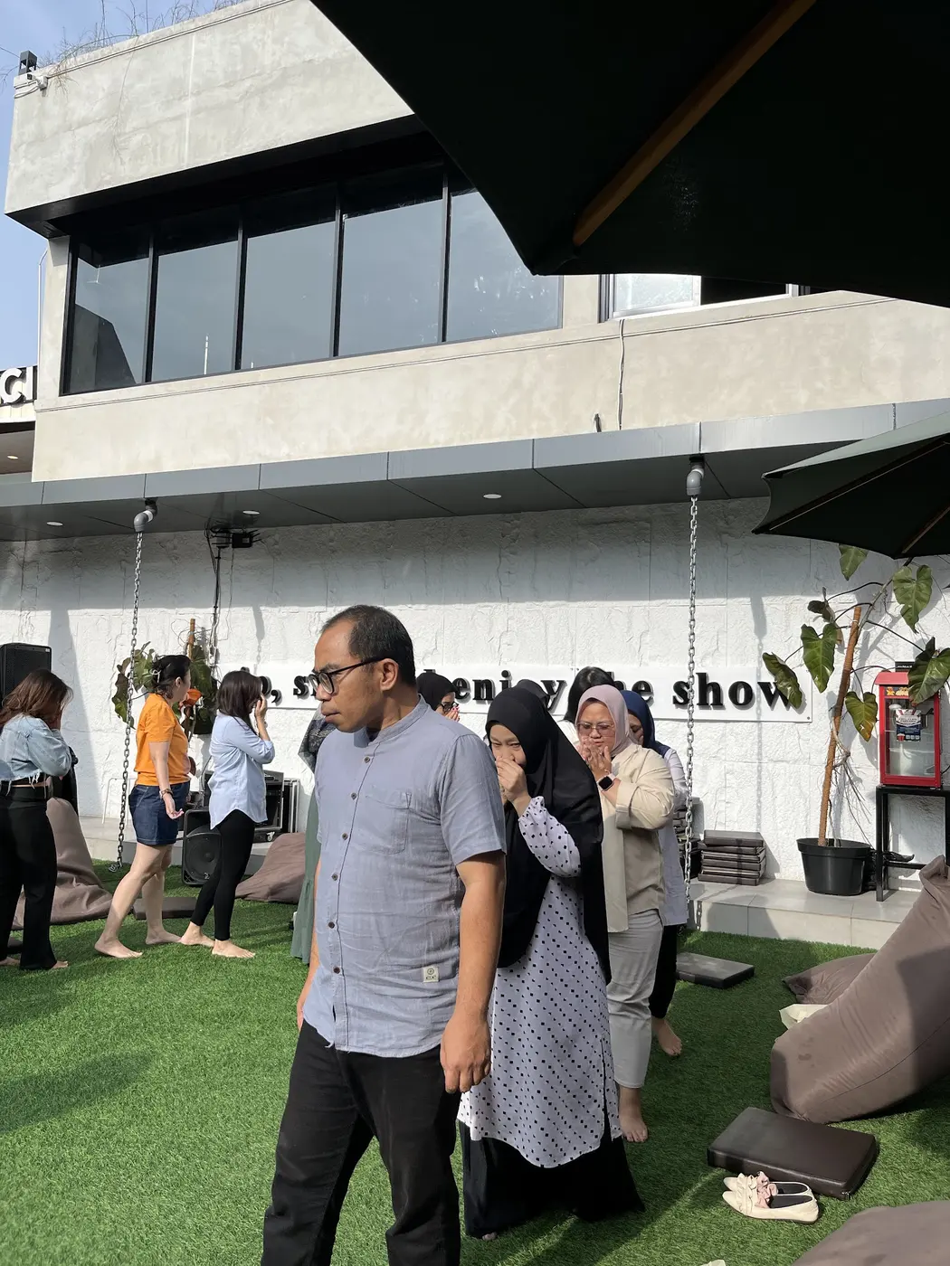 Suasana kegiatan di rooftop